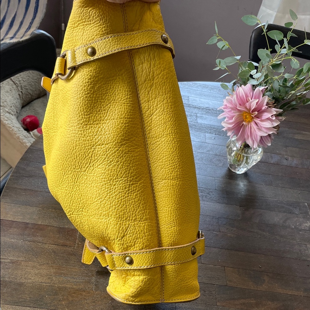 J Crew Borge Garveri Yellow Pebbled Leather Tote Bag - Picture 4 of 12